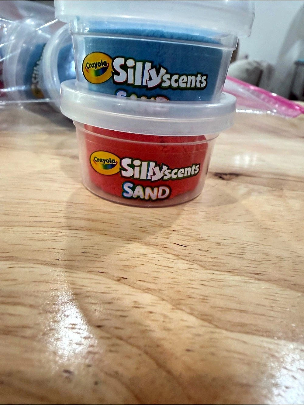 Crayola Silly Scents Sand Tubs Blue & Red NWT